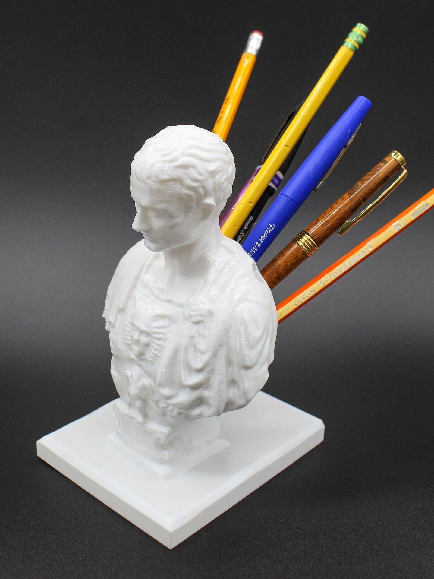 American Creative Character Modeling Pen Holder - Zambeel