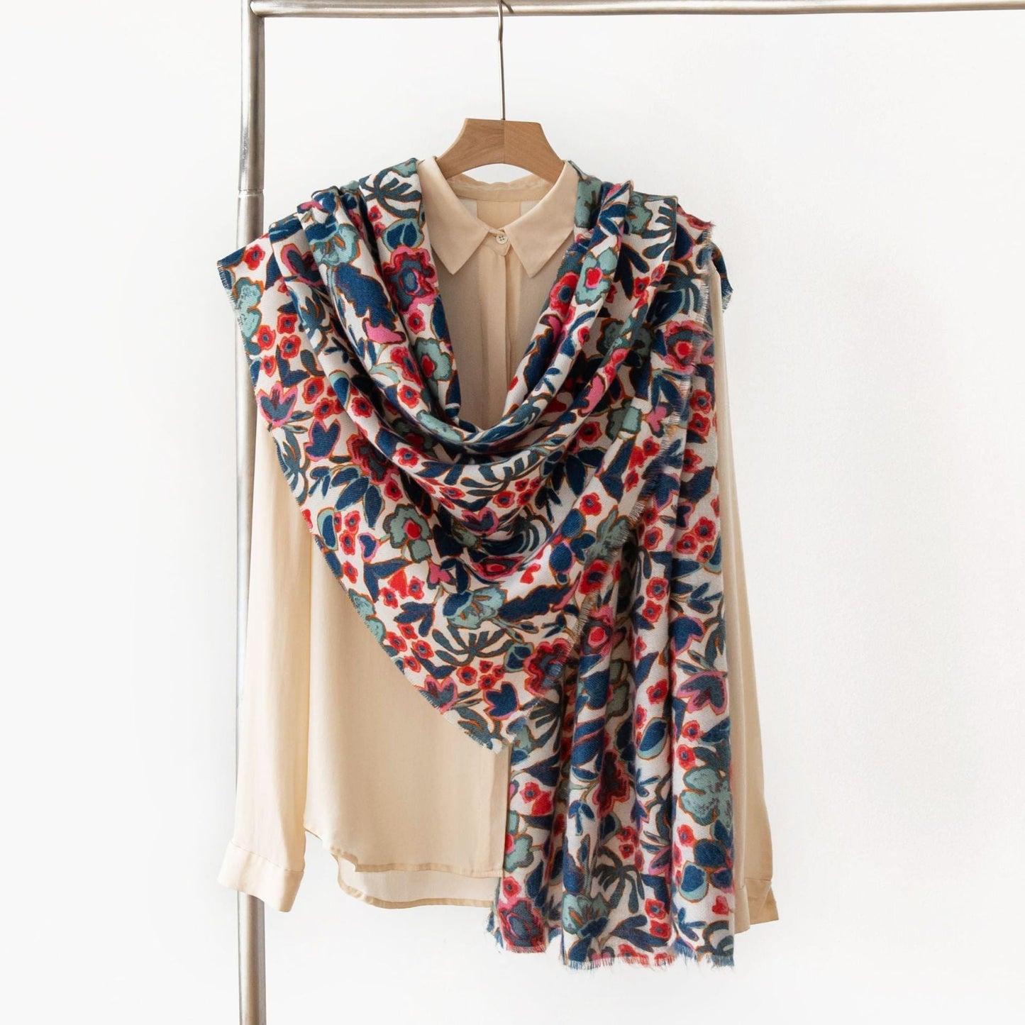 Cross-border New Arrival Printed Cashmere-like Texture Commuter's All-matching Warm Scarf Shawl