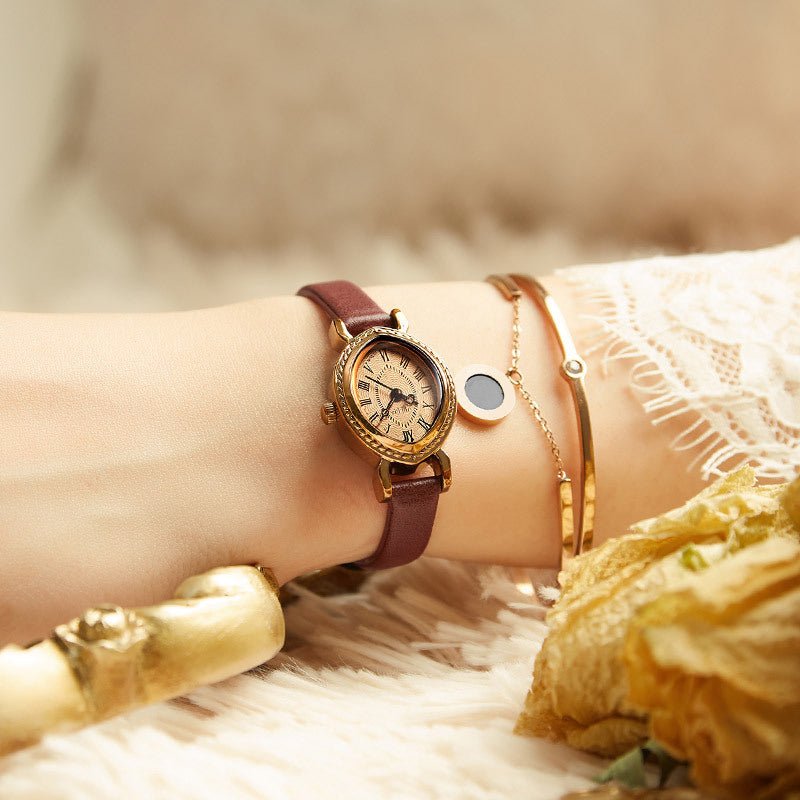 Oval Belt Quartz Movement Waterproof Compact Fashion Watch