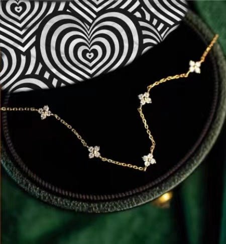 S925 Sterling Silver Plated 18K Gold Light Luxury Star Elegance High - grade Starry Clavicle Chain - Zambeel