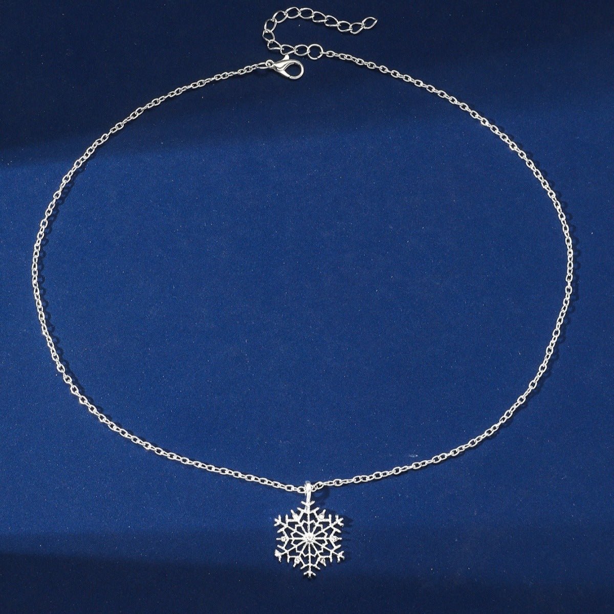 Simple Set Pendant Necklace Style