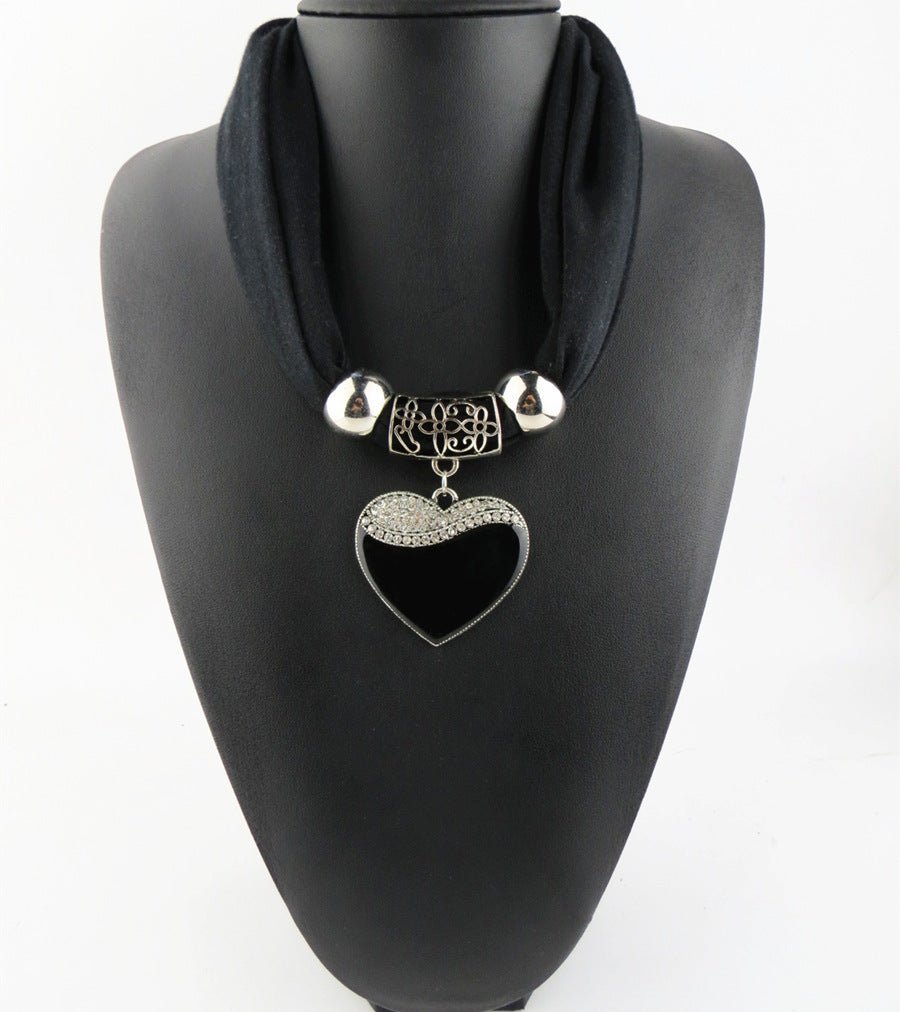 Women's Fashion Simple Heart - Shaped Pendant Scarf - Zambeel